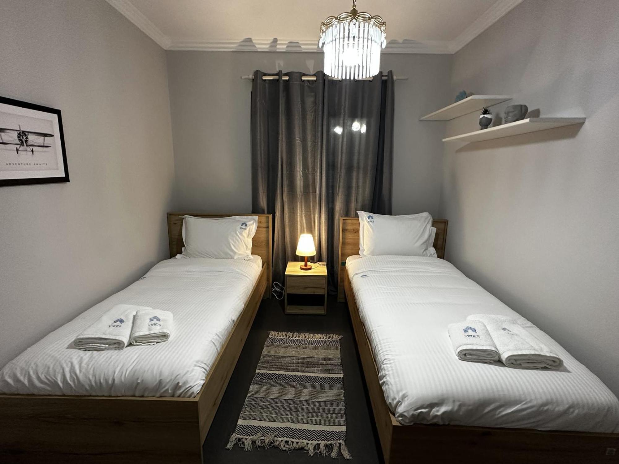 Tirana Treasure: Chic 2Br-Apartment 8Min To Skanderbeg Place エクステリア 写真